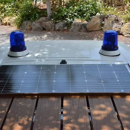 캠프장 Conny, A Mercedes Firefighter Camper *