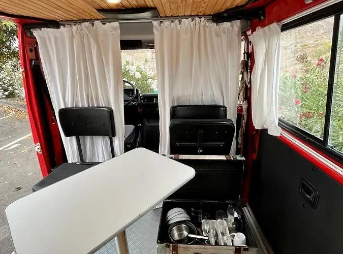 Conny, A Mercedes Firefighter Camper Κάμπινγκ Los Cristianos (Tenerife)